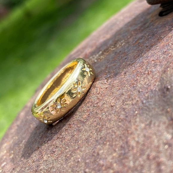 Free People Jewelry - NEW Dance With Me Rhinestone Star Ring